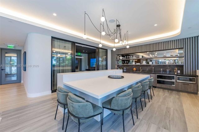 3900 Alton Road 318, Miami Beach, FL 33140