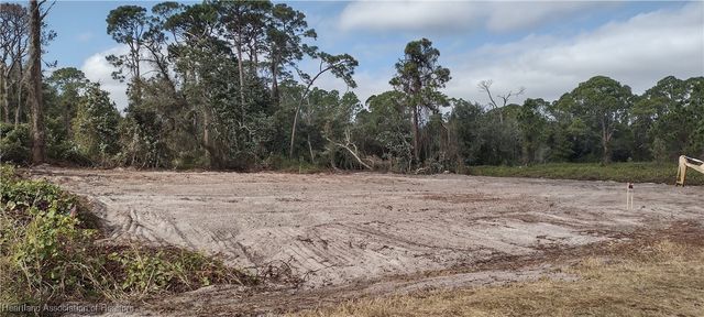 1038 Redbird Street, Lake Placid, FL 33852