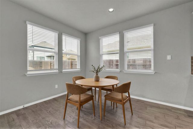 101 Crescent ST, Georgetown, TX 78626