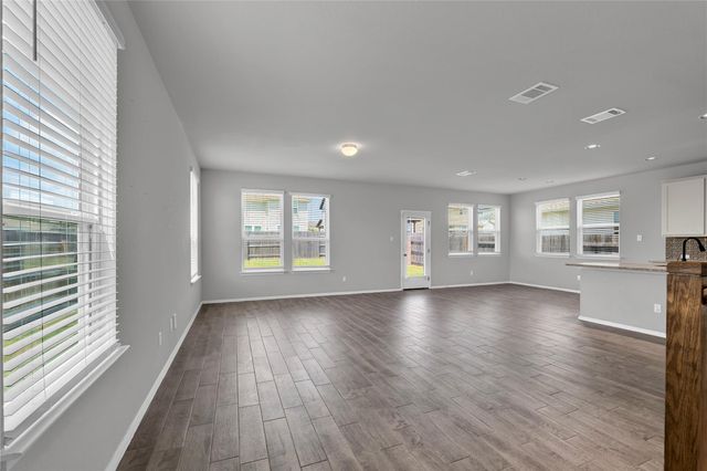 101 Crescent ST, Georgetown, TX 78626