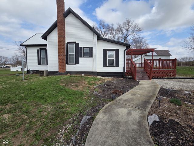 2871 W High Street, Flat Rock, IN 47234