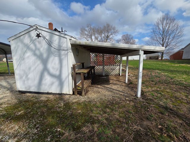 2871 W High Street, Flat Rock, IN 47234