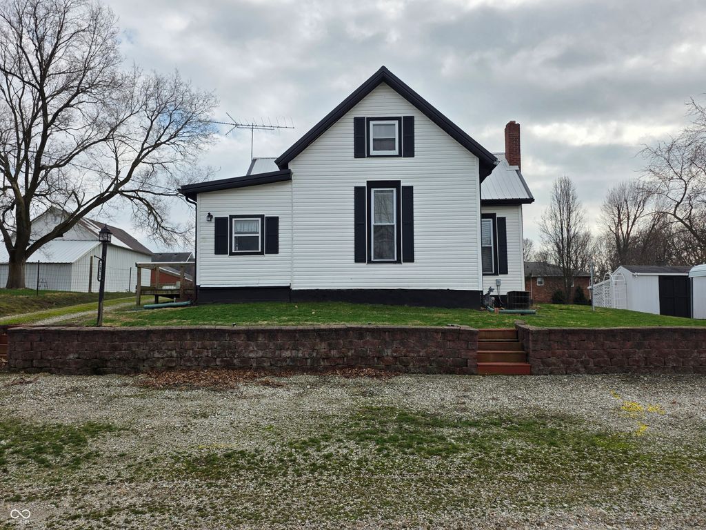 2871 W High Street, Flat Rock, IN 47234