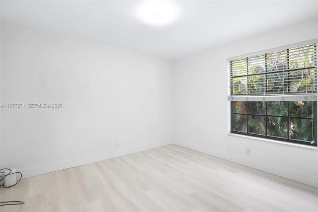 7829 La Mirada Dr, Boca Raton, FL 33433