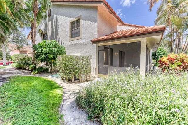 7829 La Mirada Dr, Boca Raton, FL 33433