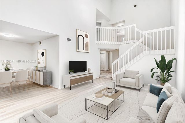 7829 La Mirada Dr, Boca Raton, FL 33433