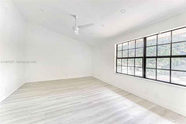 7829 La Mirada Dr, Boca Raton, FL 33433