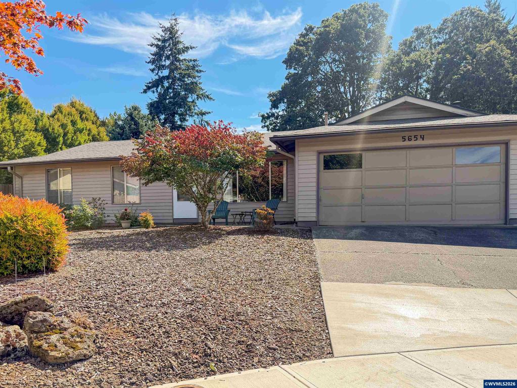 Image 1 of property listing at 5654 Fairfield Ct S, Salem, OR 97306