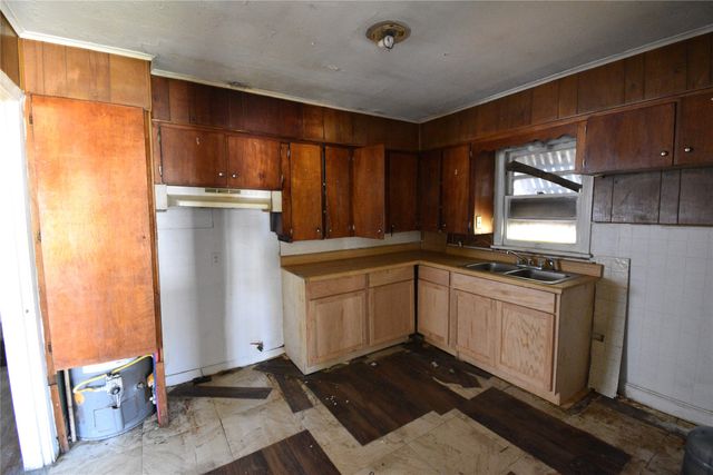 2031 Ashton Street, Shreveport, LA 71103