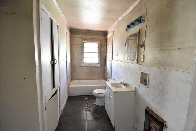 2031 Ashton Street, Shreveport, LA 71103