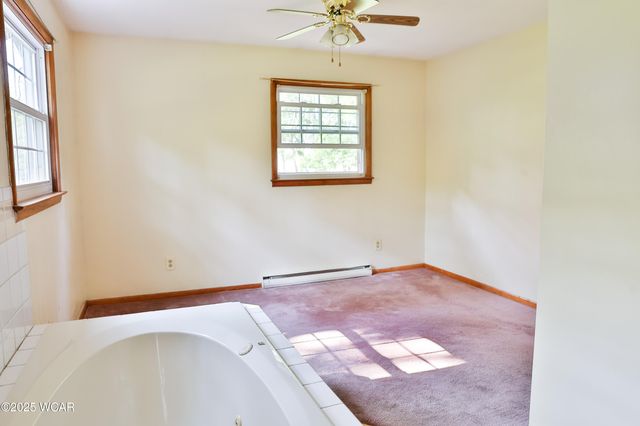 4940 Stewart Rd Road, Lima, OH 45801
