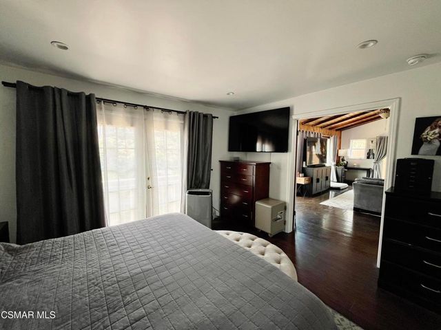 9333 Rowell Avenue, Chatsworth, CA 91311