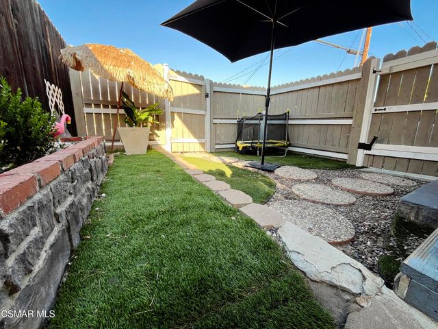 9333 Rowell Avenue, Chatsworth, CA 91311