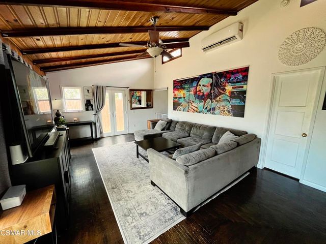 9333 Rowell Avenue, Chatsworth, CA 91311