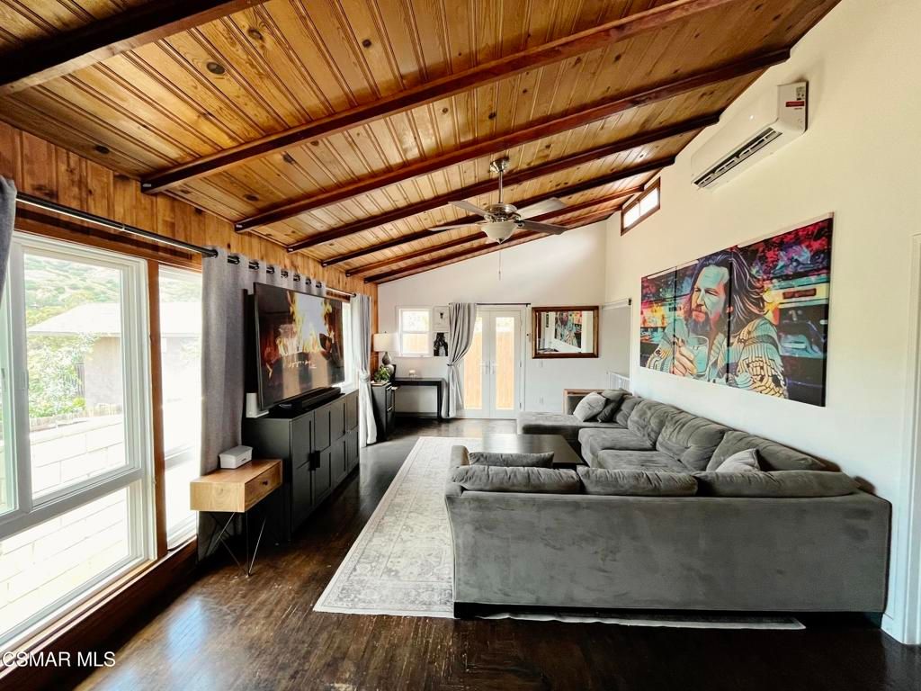 9333 Rowell Avenue, Chatsworth, CA 91311