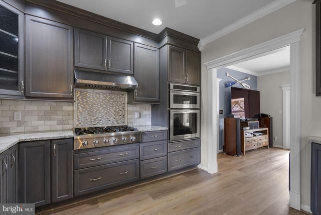 7 RIVERVIEW RD, Severna Park, MD 21146
