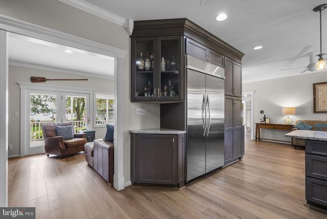 7 RIVERVIEW RD, Severna Park, MD 21146