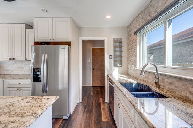 3609 Whitefield Sq, Schertz, TX 78154