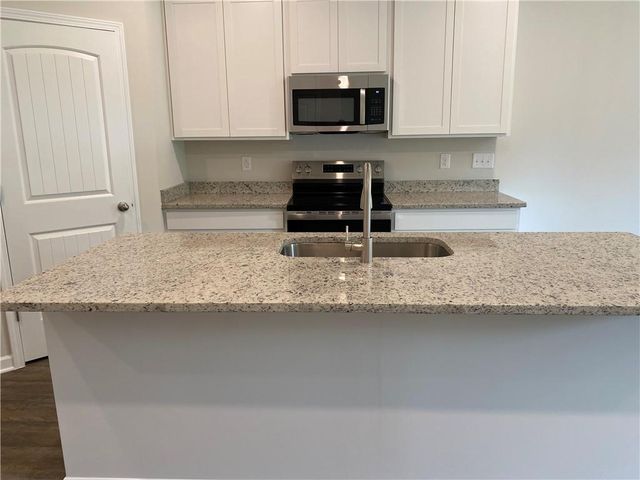 8339 Columbia Court, Palmetto, GA 30268