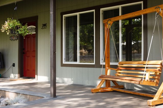 55135 Foster Road, Bend, OR 97707