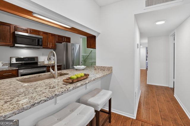 217 Tuxworth Circle, Decatur, GA 30033