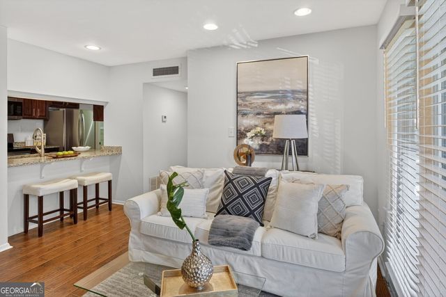 217 Tuxworth Circle, Decatur, GA 30033