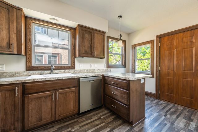 3242 Newton Avenue N, Minneapolis, MN 55412