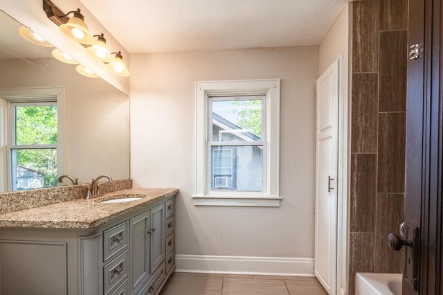 3242 Newton Avenue N, Minneapolis, MN 55412