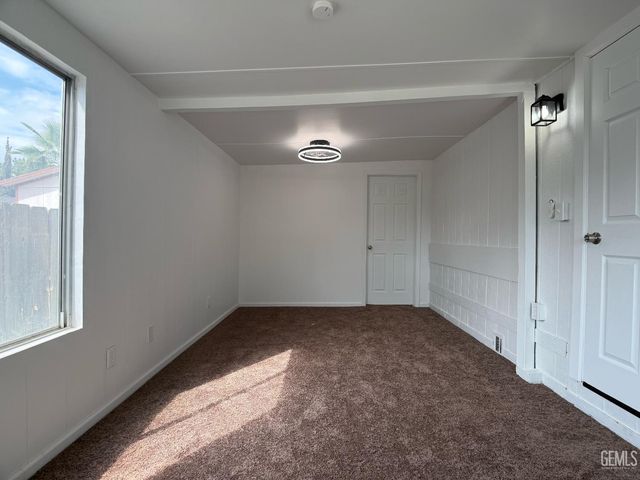 499 Pacheco Road 126, Bakersfield, CA 93307