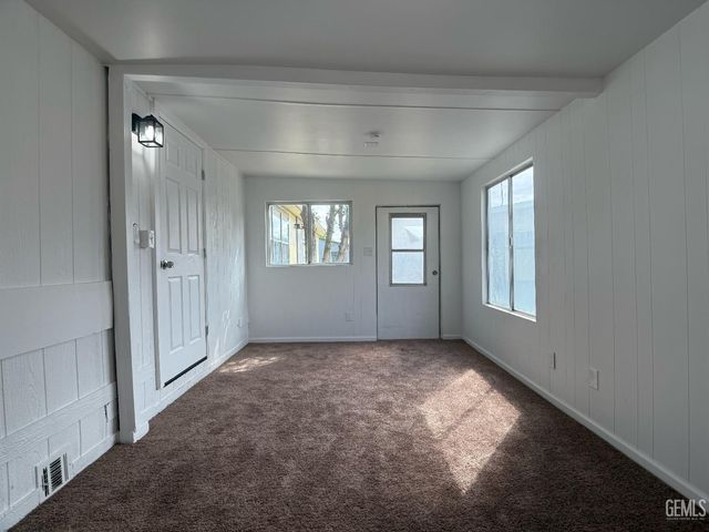 499 Pacheco Road 126, Bakersfield, CA 93307