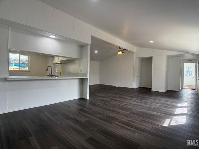 499 Pacheco Road 126, Bakersfield, CA 93307