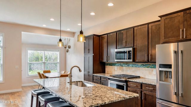 5519 Willow Circle, Sylvania, OH 43560