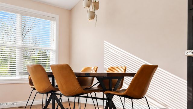 5519 Willow Circle, Sylvania, OH 43560