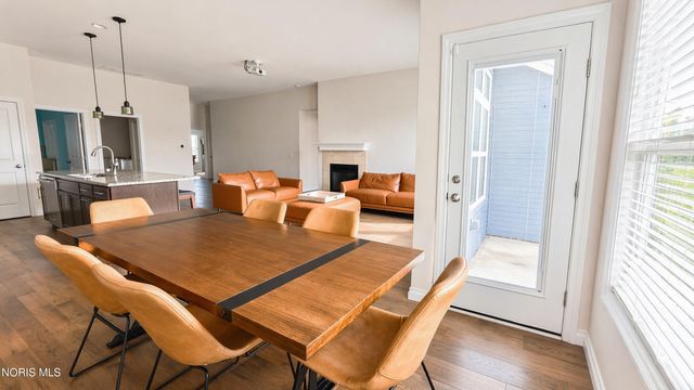 5519 Willow Circle, Sylvania, OH 43560