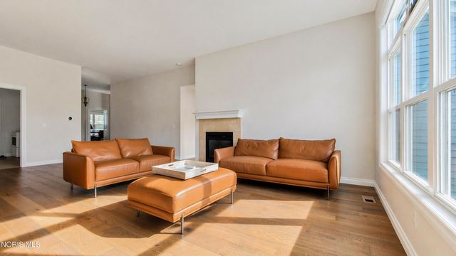 5519 Willow Circle, Sylvania, OH 43560