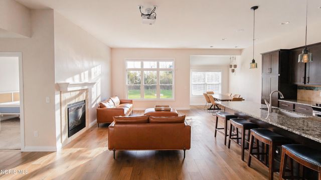 5519 Willow Circle, Sylvania, OH 43560