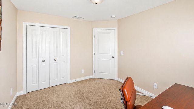 5519 Willow Circle, Sylvania, OH 43560