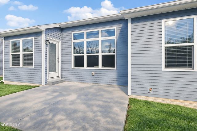 5519 Willow Circle, Sylvania, OH 43560