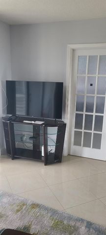 625 Oaks Drive 704, Pompano Beach, FL 33069