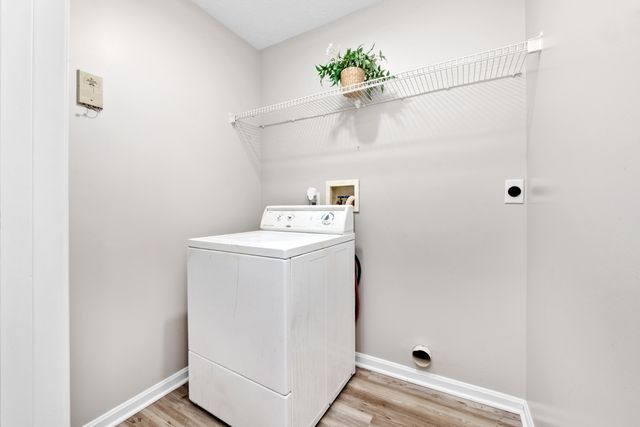 9 Meadow Lane, 12 12, Highland Heights, KY 41076