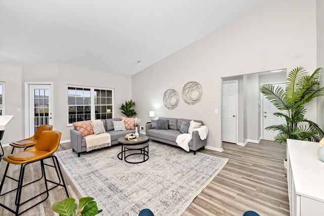 9 Meadow Lane, 12 12, Highland Heights, KY 41076