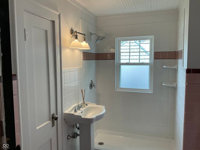 5013 W 15th Street, Indianapolis, IN 46224