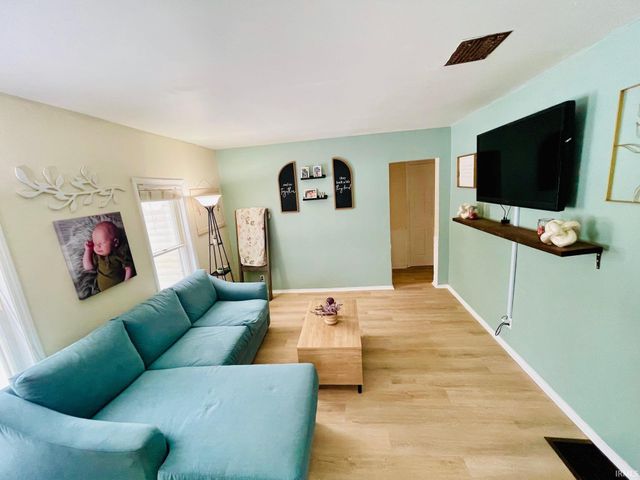 5310 michigan Road, Plymouth, IN 46563