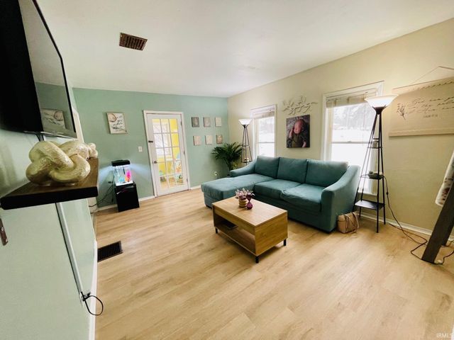 5310 michigan Road, Plymouth, IN 46563