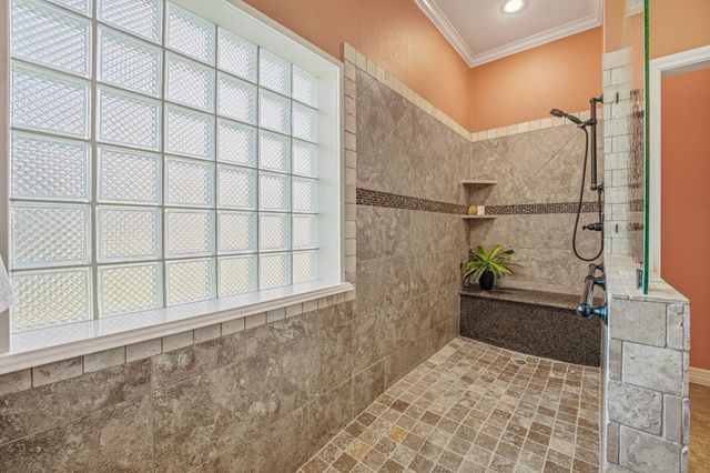 5900 Nutcracker Drive, Granbury, TX 76049