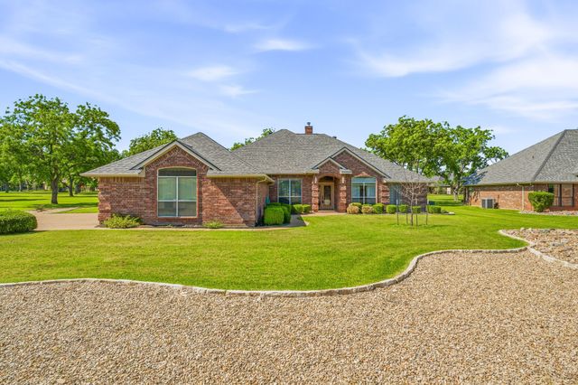 5900 Nutcracker Drive, Granbury, TX 76049