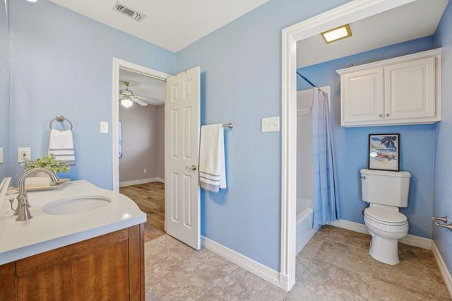 5900 Nutcracker Drive, Granbury, TX 76049