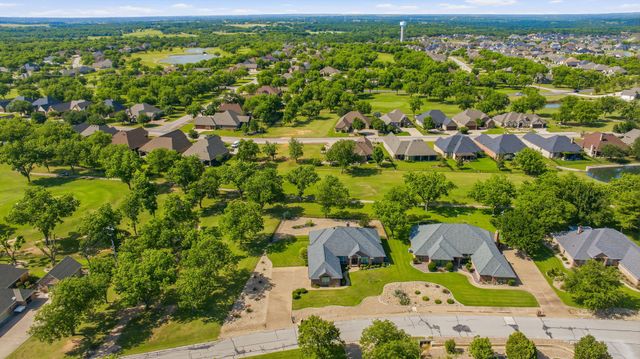5900 Nutcracker Drive, Granbury, TX 76049