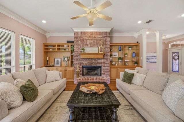 5900 Nutcracker Drive, Granbury, TX 76049