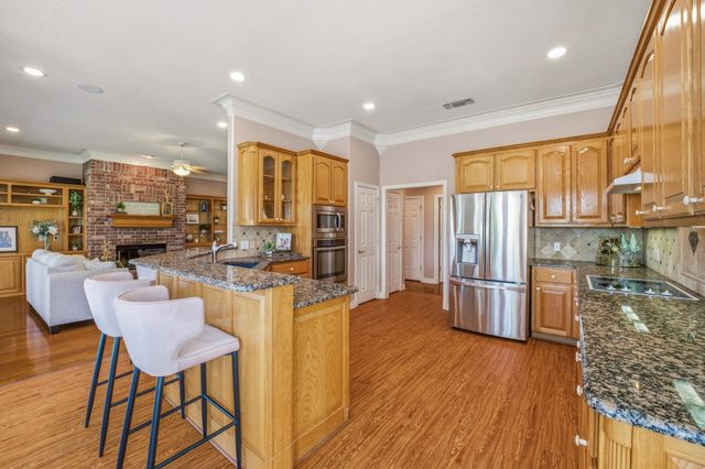 5900 Nutcracker Drive, Granbury, TX 76049
